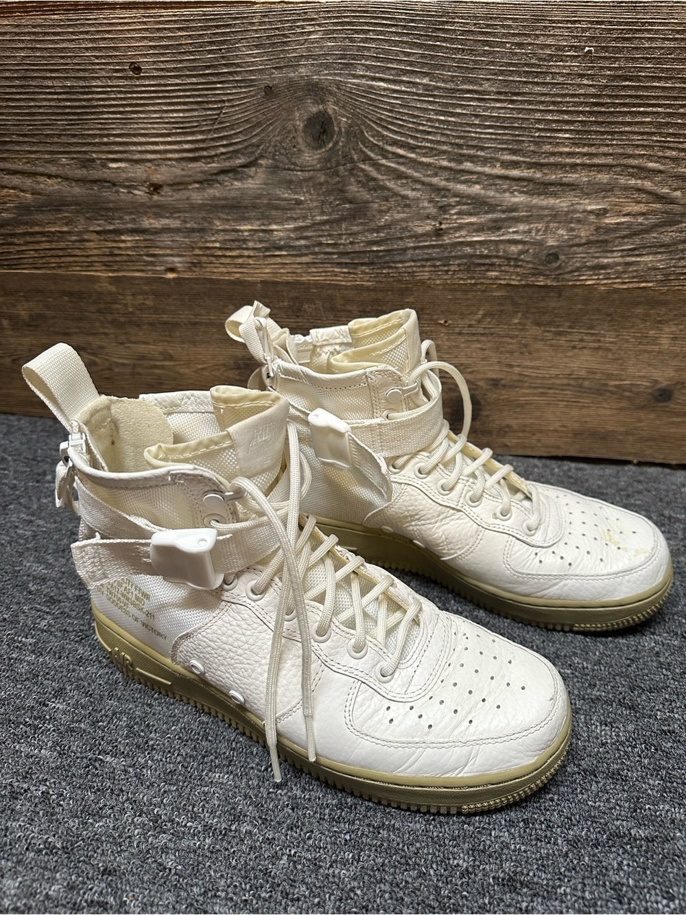 Nike Womens AF1, Goddess of Victory, White, Size 9